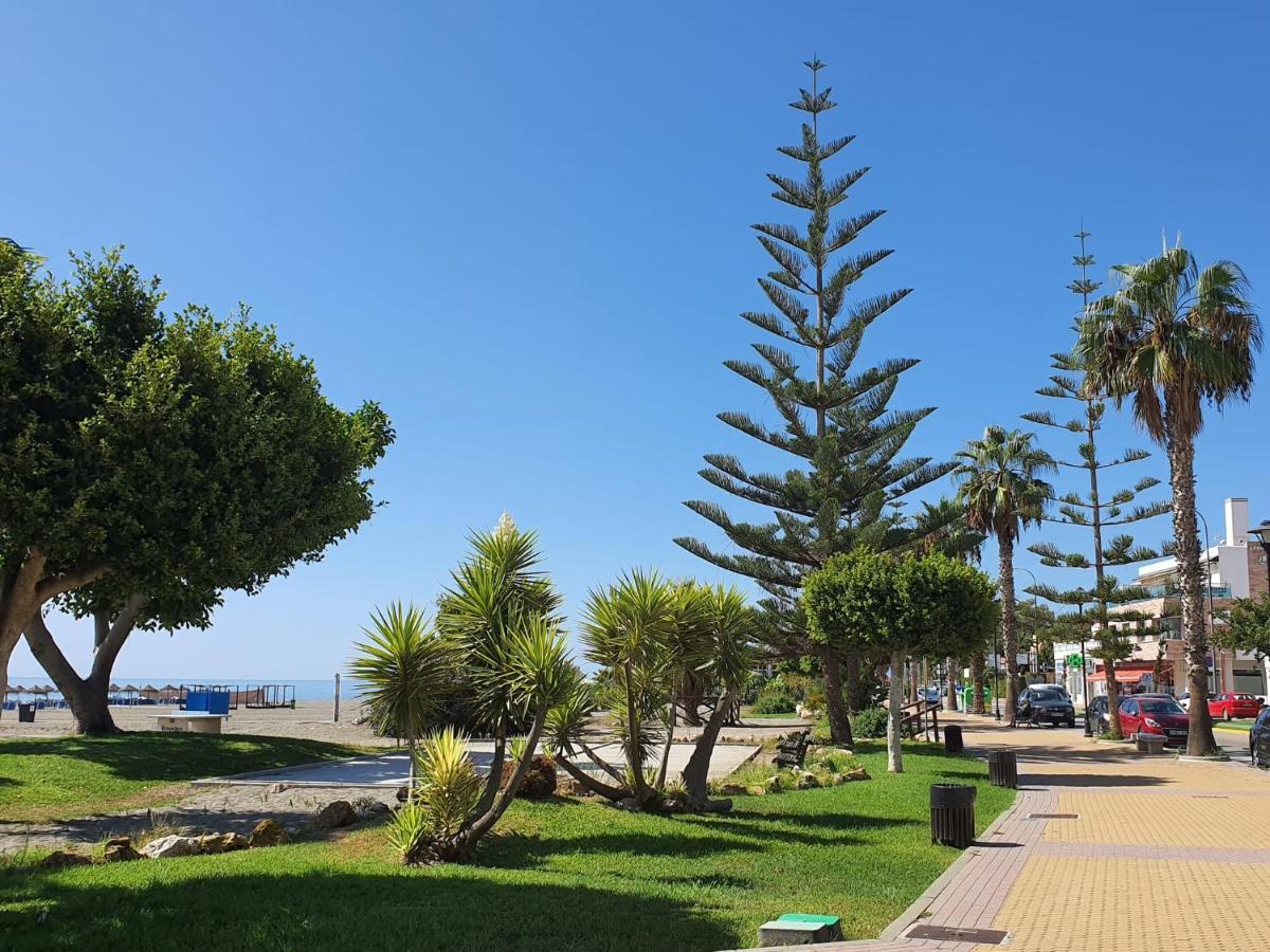 Boutique Apartment Near The Beach, 1 Gbps Wi-Fi Малага Экстерьер фото