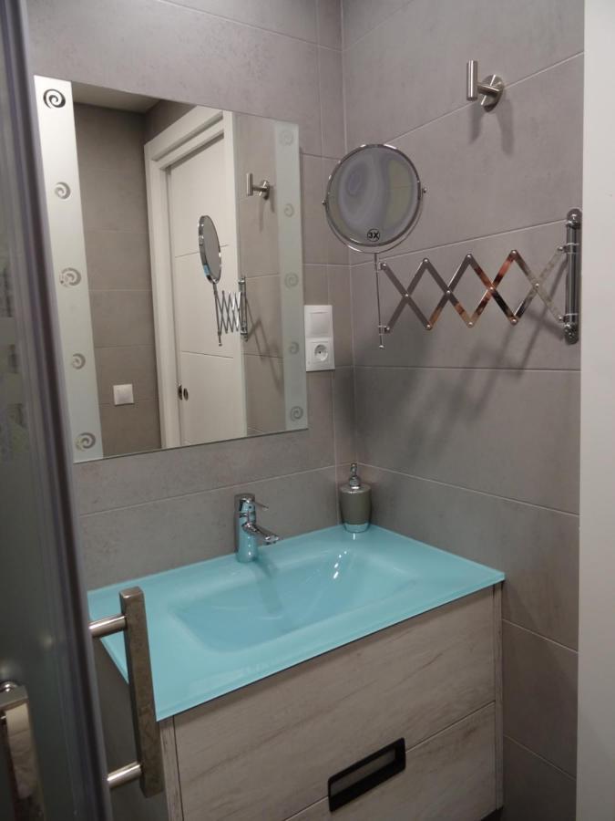 Boutique Apartment Near The Beach, 1 Gbps Wi-Fi Малага Экстерьер фото