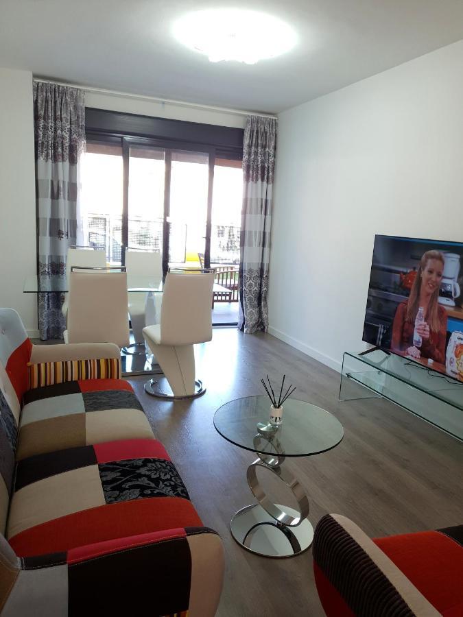 Boutique Apartment Near The Beach, 1 Gbps Wi-Fi Малага Экстерьер фото